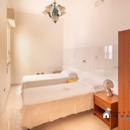 Apartment Sunny House *
